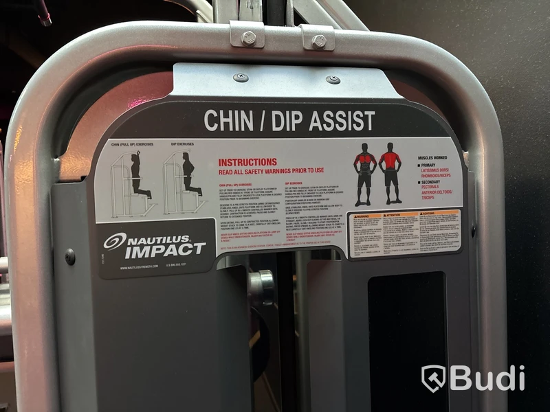 Chin Dip Assistant Nautilus