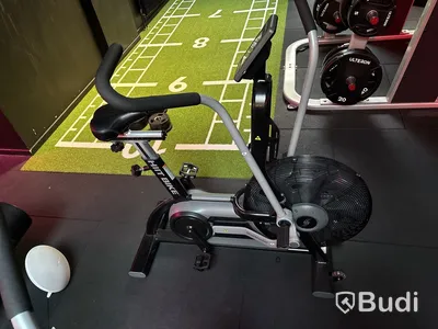 Träningscykel StairMaster HIIT Bike