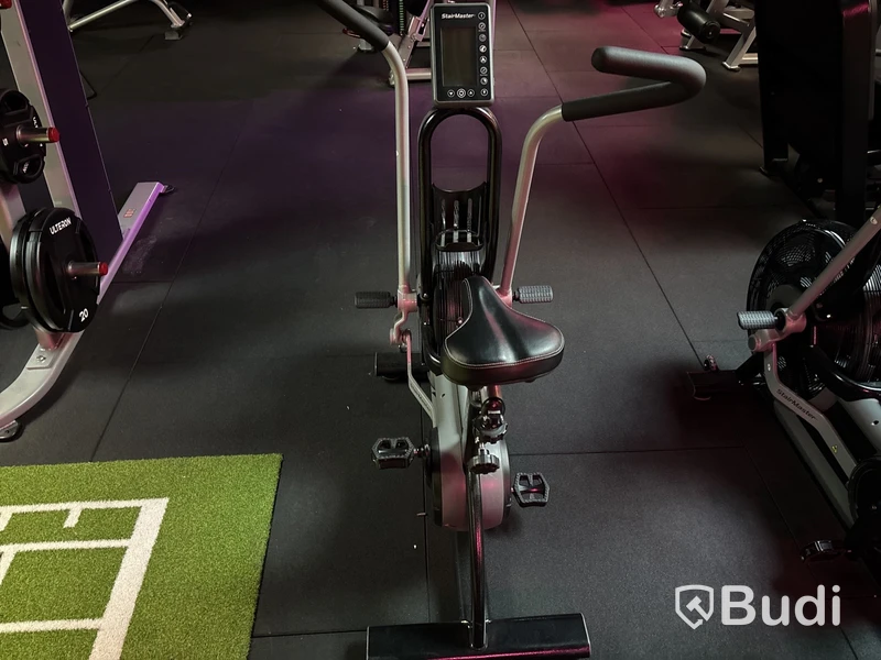 Träningscykel StairMaster HIIT Bike