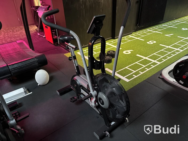 Träningscykel StairMaster HIIT Bike