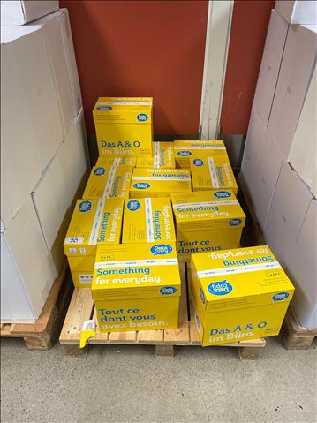 Pall me12 st kartonger med A4 kopieringspaööer