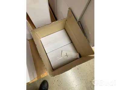 3st kartonger med Handstretchfilm 450x 0,020x 300M transparent samt 2000 zippåsar