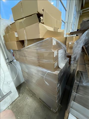 Ca 18st kartonger vita papperskassar 460plus140x500