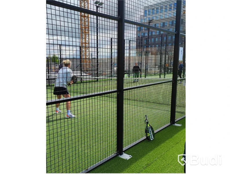 4 st Padelbanor kompletta från Eljoi padel (2021) med mobilt system från Unisport - professionellt nedmonterade