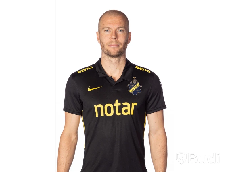 Per Karlsson - Fotbollsspelare