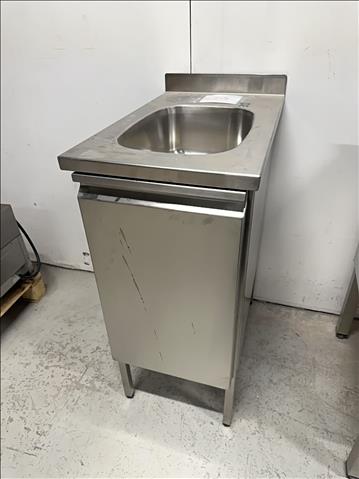 Rostfri ho med skåp (40x64,5x88)