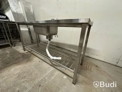 Rostfri bänk med ho och blandare Nova meta (OBS trasig blandare - se bild)