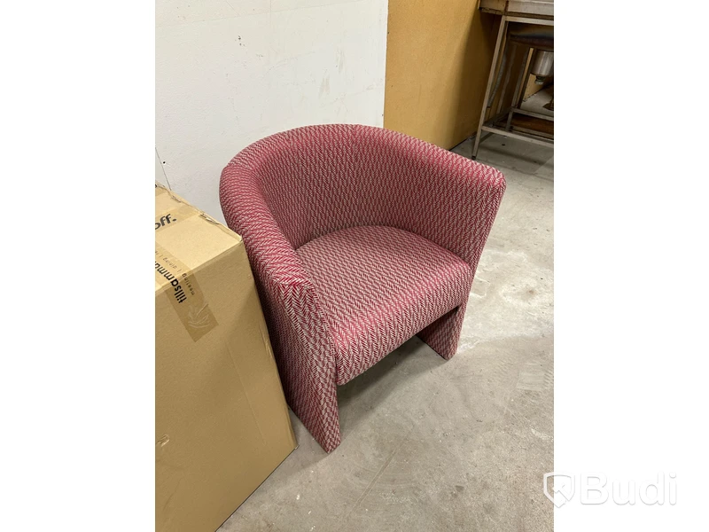 2 st fåtöljer inoff club (seet) röd Ny.