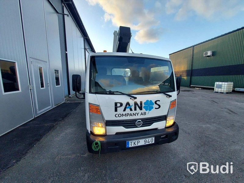 Nissan Cabstar skylift
