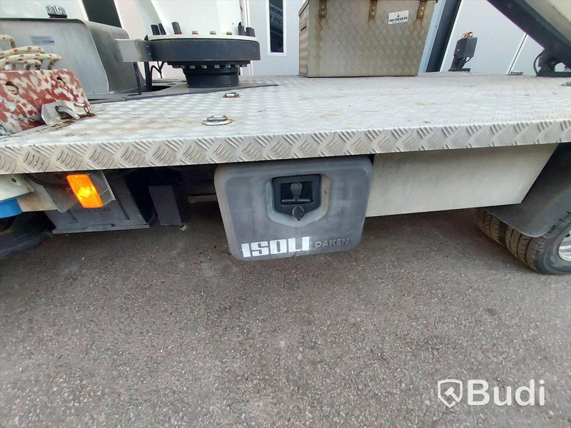 Nissan Cabstar skylift