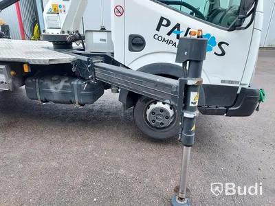 Nissan Cabstar skylift