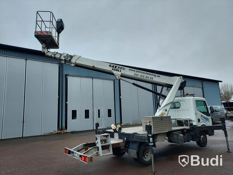 Nissan Cabstar skylift