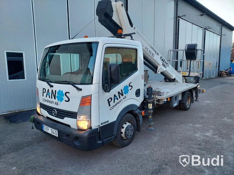 Nissan Cabstar skylift