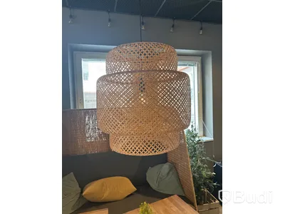 2 st. Cafébord, 2 st. Stolar, taklampa samt soffa