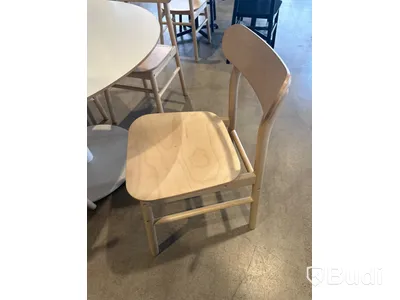 Runt matbord samt 5 st. Stolar