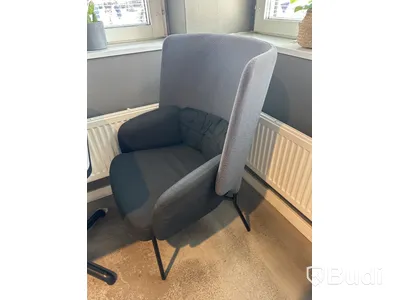 2 st. Fåtöljer samt cafébord
