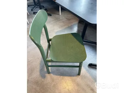 2 st cafébord, stol samt sittbänk med kuddar