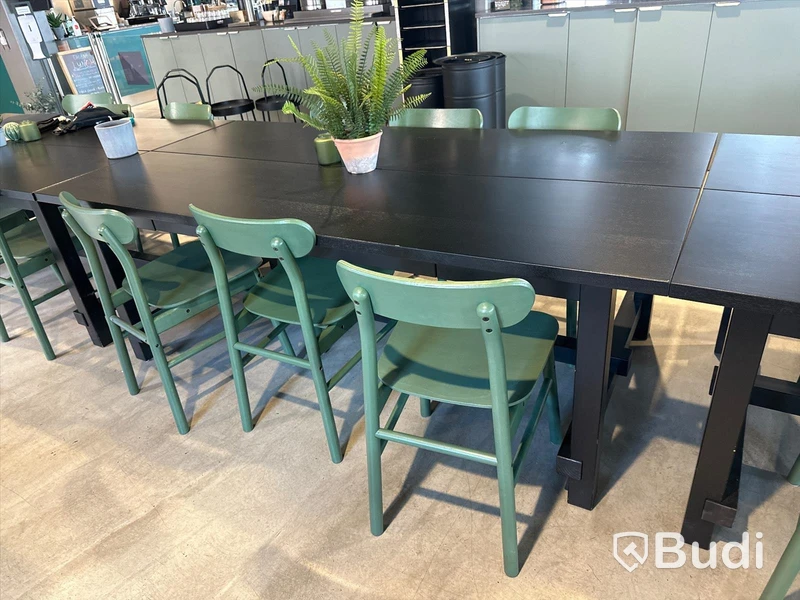 Matbord samt 6 st. Stolar 210x105x75 cm
