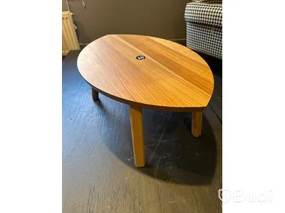 2 st. Fåtöljer samt litet bord