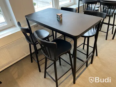 Bord och 4 stolar
