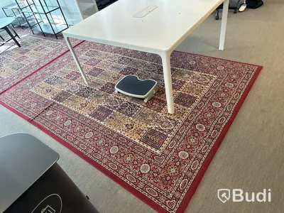 1 Konferensbord och 1 matta