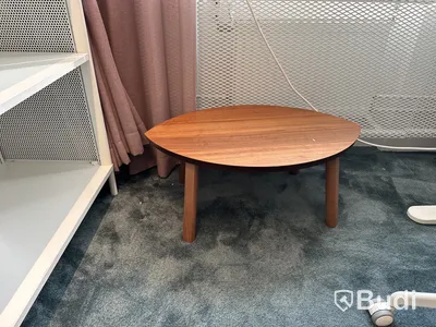 3 st Hylla bekant ikea och 5 st rosa gardiner i olika längd
