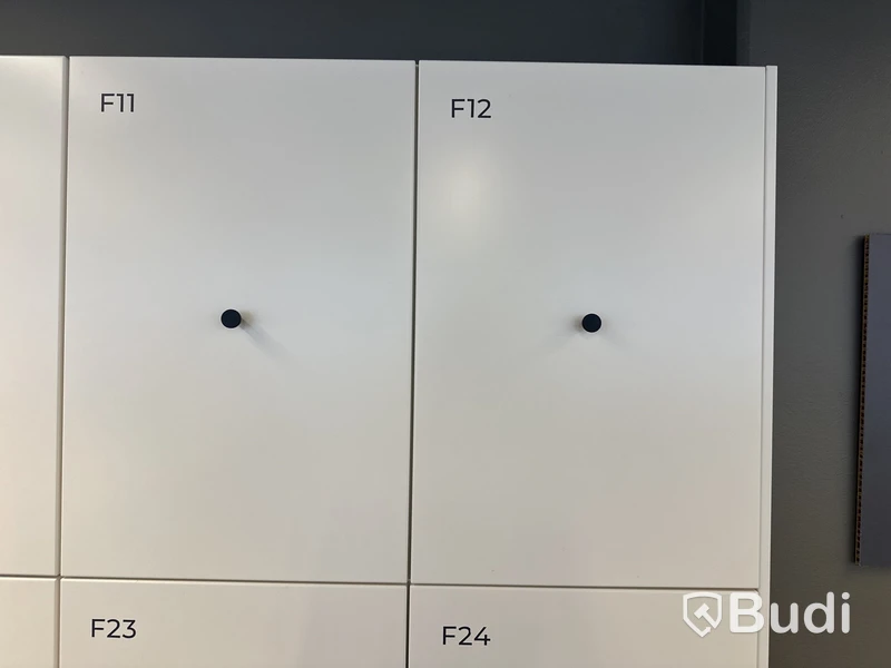 Förvaringsskåp med digitala lås - IKEA