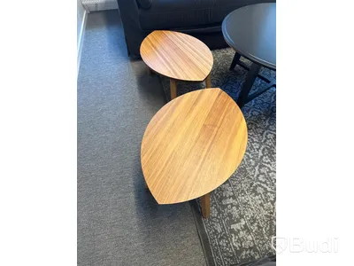 Loungegrupp med 2 st. Soffor, fåtölj, soffbord samt 2 st. Små bord