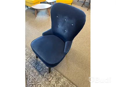 Loungegrupp med 2 st. Soffor, fåtölj, soffbord samt 2 st. Små bord