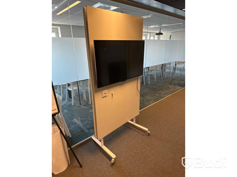 Tv på stativ med hjul - HITACHI