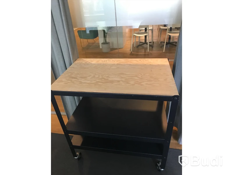 Hylla på hjul