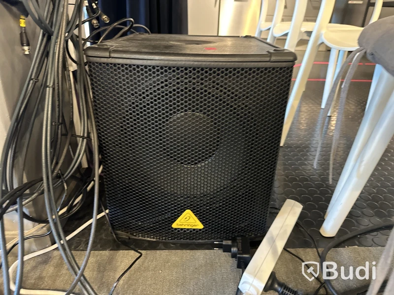 Förstärkare Behringer Eurolive B1200D- PRO
