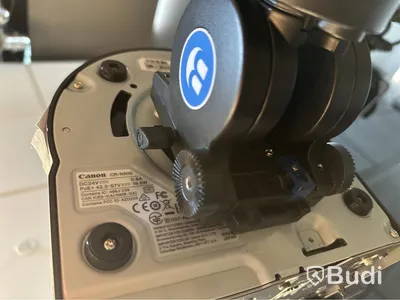 Kamera Canon CR-N500 med stativ Benro