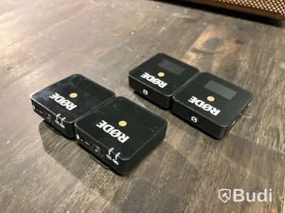 2 st. Mikrofoner med receivers? Røde