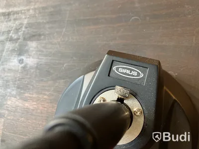 Mikrofon, Sirus Desktop Microphone Station