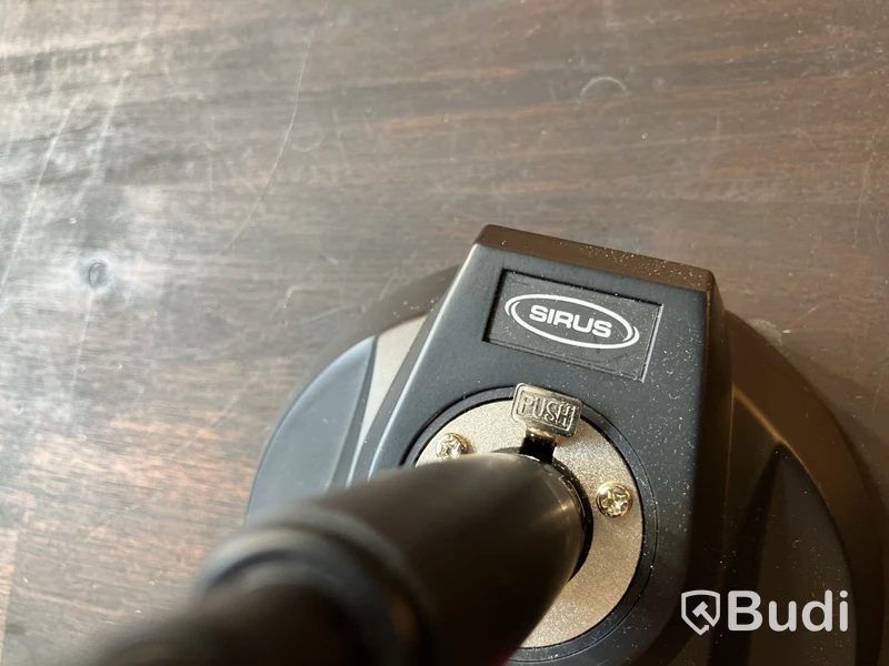 Mikrofon, Sirus Desktop Microphone Station