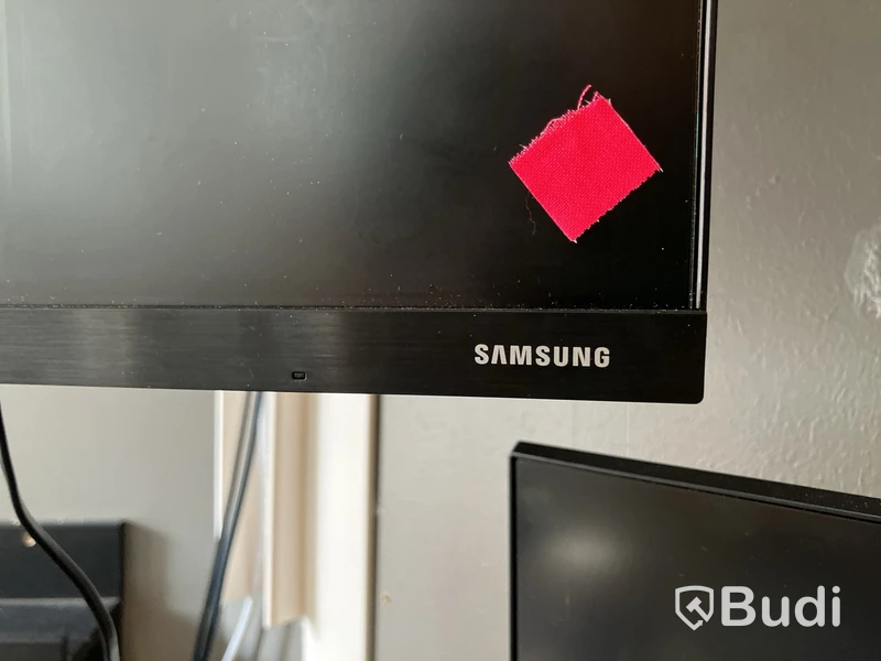 Datorskärm med väggfäste, Samsung