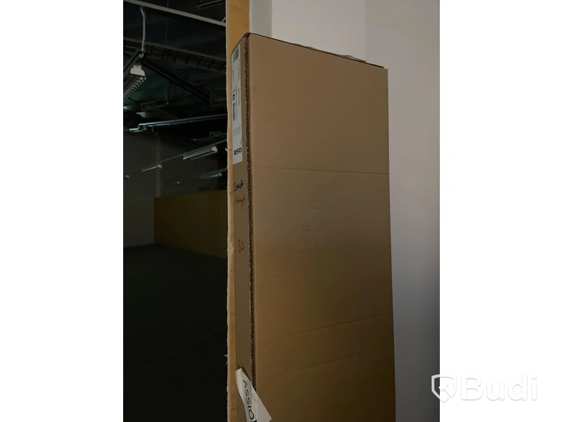 Vitrin Switch 180 svart, 180x30x30 cm Nypris: 1190 kr