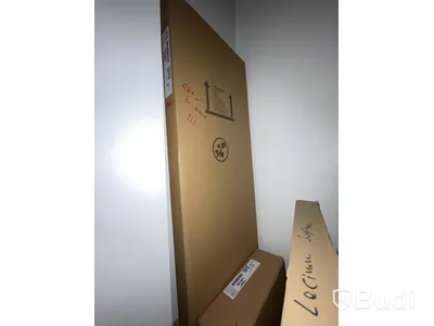 Aktiv Tv-bänk, 210x50x41 OAK/SVART Nypris: 3690 kr