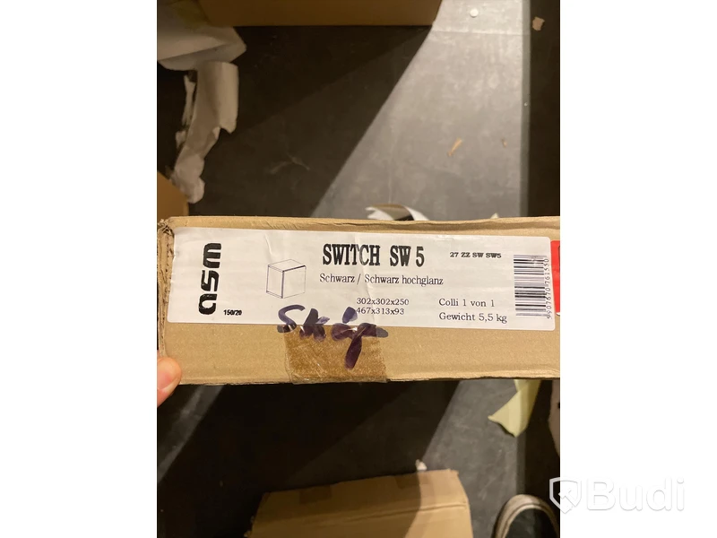 Skåp switch svart, 30x30x25 cm Nypris: 990 kr