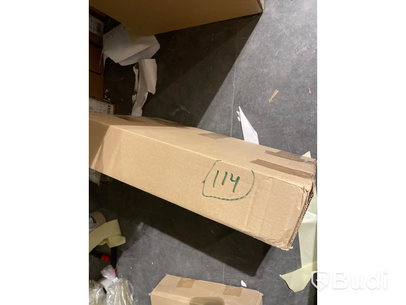 Skåp switch svart, 30x30x25 cm Nypris: 990 kr