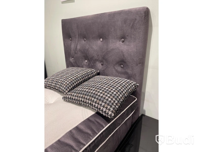 Boxbed Kontinentalsäng med förvaring 90x200 cm Nypris: 8990 kr