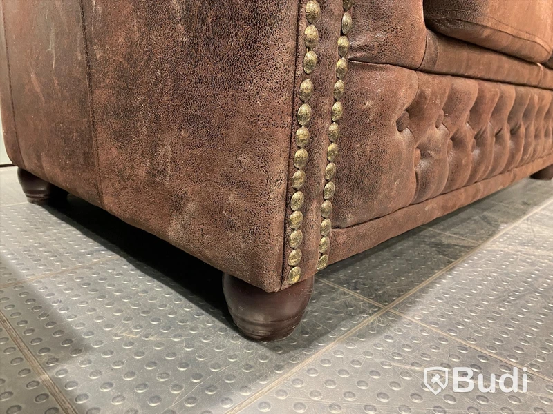2-sits soffa - Chesterfield YORK 153x85x70 cm Nypris: 9900 kr