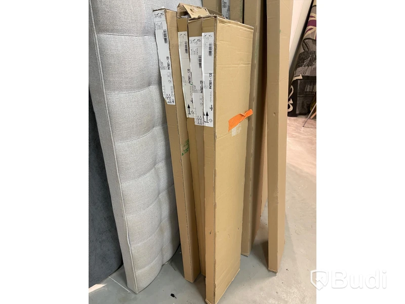 4st Vägghyllor Phantom 100 vit Nypris 690 kr/st