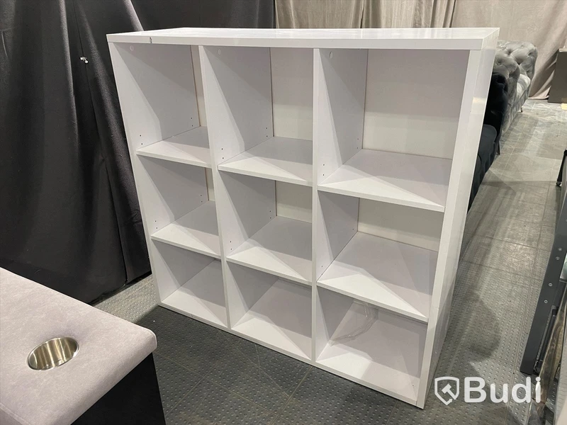 Bokhylla 114x38x111 cm