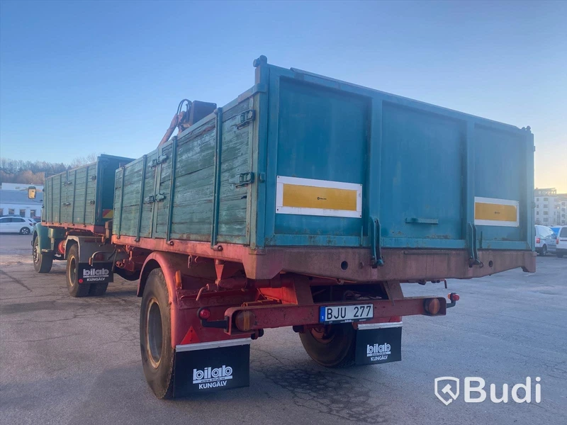 Veteranlastbil Scania Vabis L 75 kranbil med släp