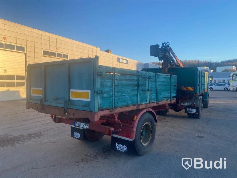 Veteranlastbil Scania Vabis L 75 kranbil med släp