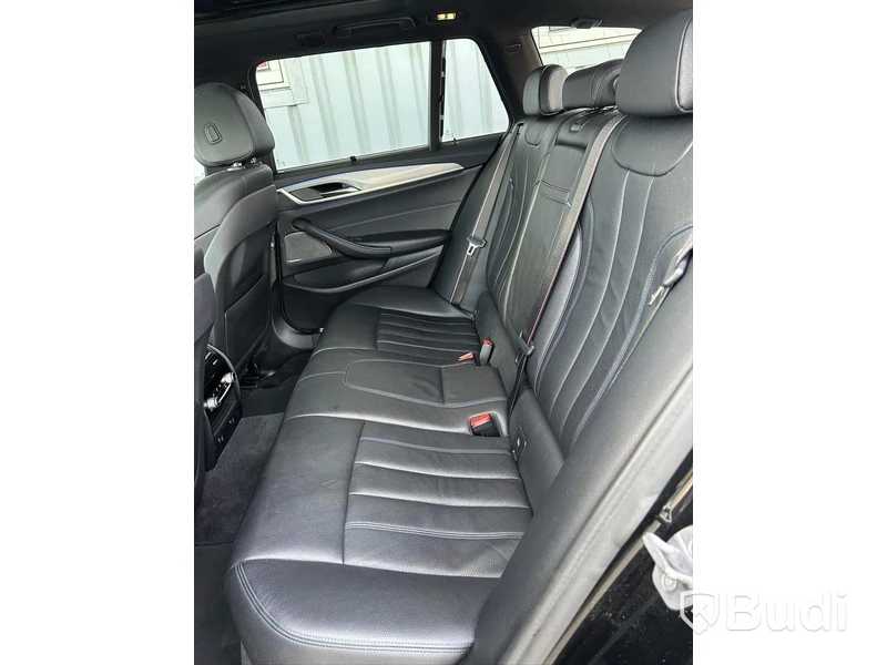 Personbil BMW 530i Xdrive Touring  | M-Sport | 13900mil | Panorama | Harman/kardon