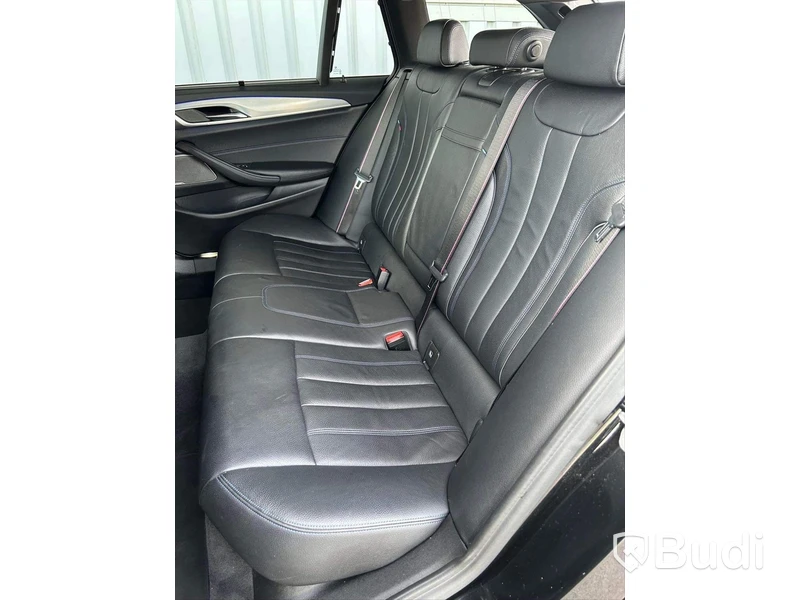 Personbil BMW 530i Xdrive Touring  | M-Sport | 13900mil | Panorama | Harman/kardon