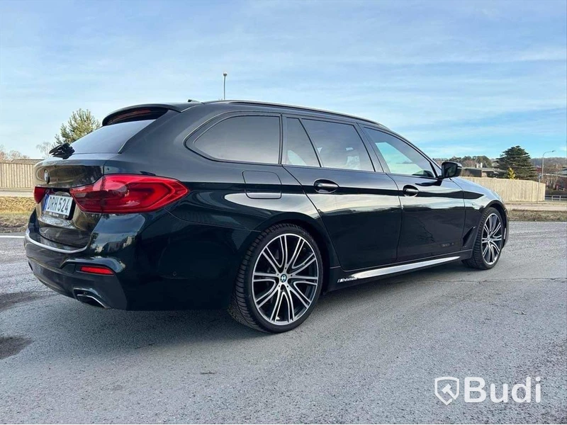 Personbil BMW 530i Xdrive Touring  | M-Sport | 13900mil | Panorama | Harman/kardon
